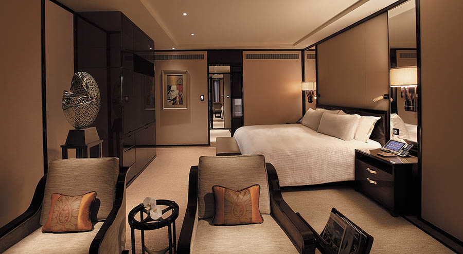 Deluxe Harbour View Suite. Photo: Peninsula Hotels
