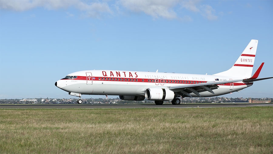 qantas travel kit