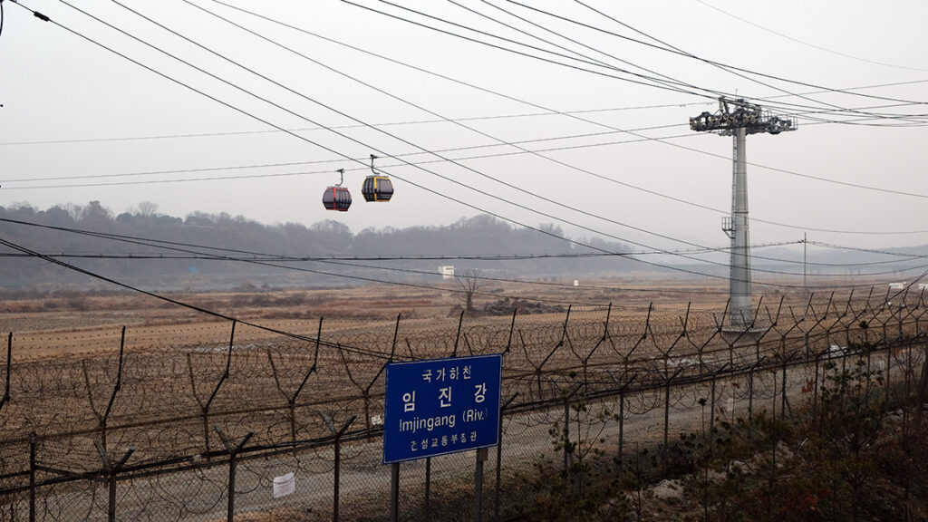 Visitors can take a gondola ride across the Imjingang River for a closer look. 